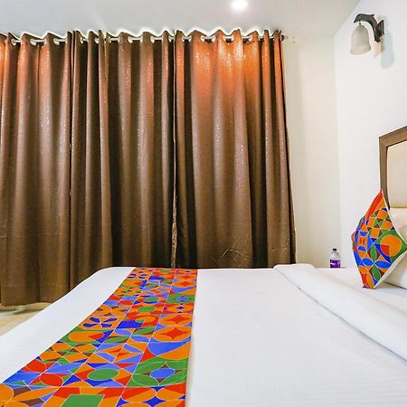 Fabhotel Jpm The Grand Bella - Nr Nehru Place Market New Delhi Buitenkant foto