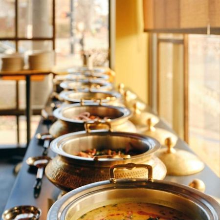 Fabhotel Jpm The Grand Bella - Nr Nehru Place Market New Delhi Buitenkant foto