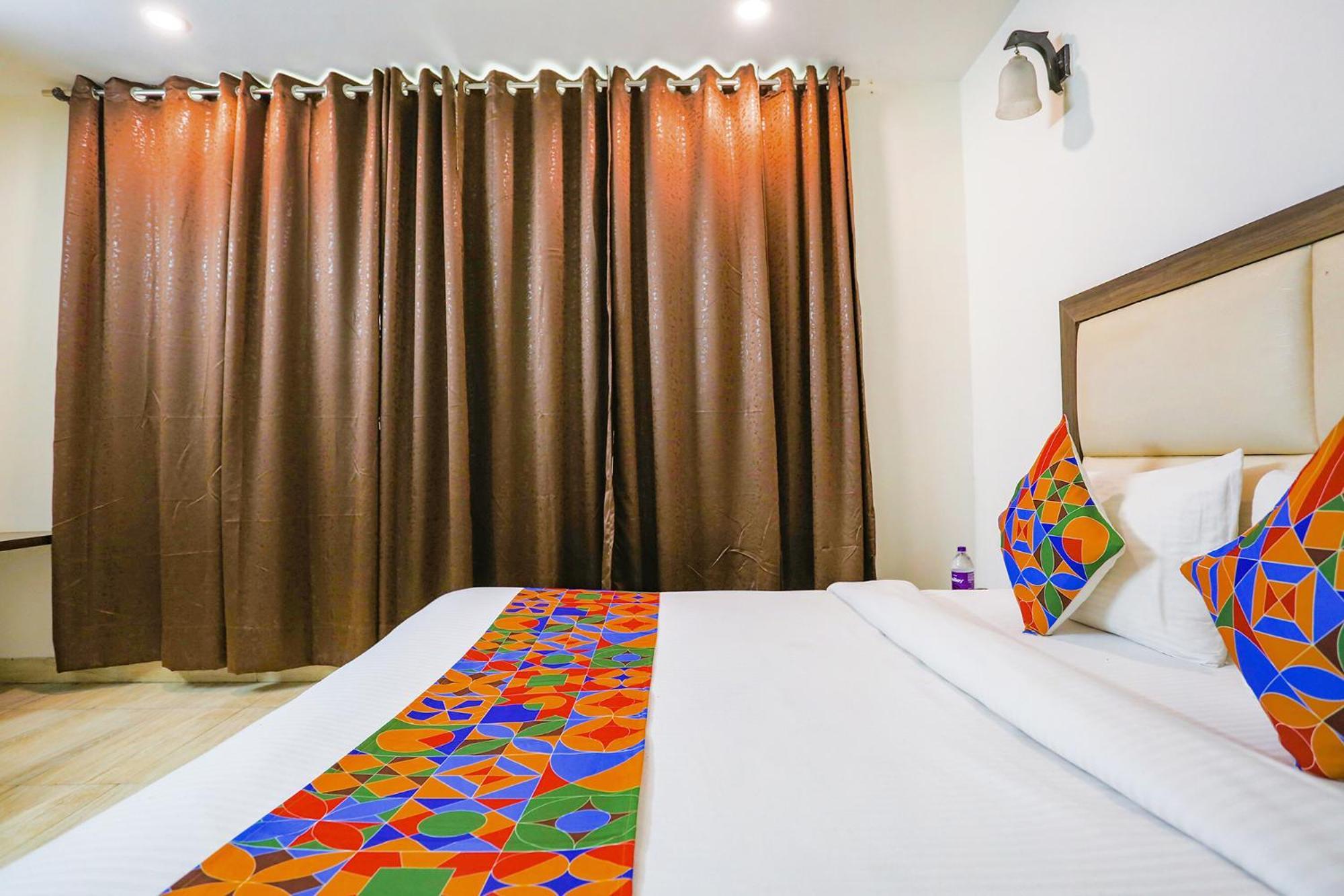 Fabhotel Jpm The Grand Bella - Nr Nehru Place Market New Delhi Buitenkant foto