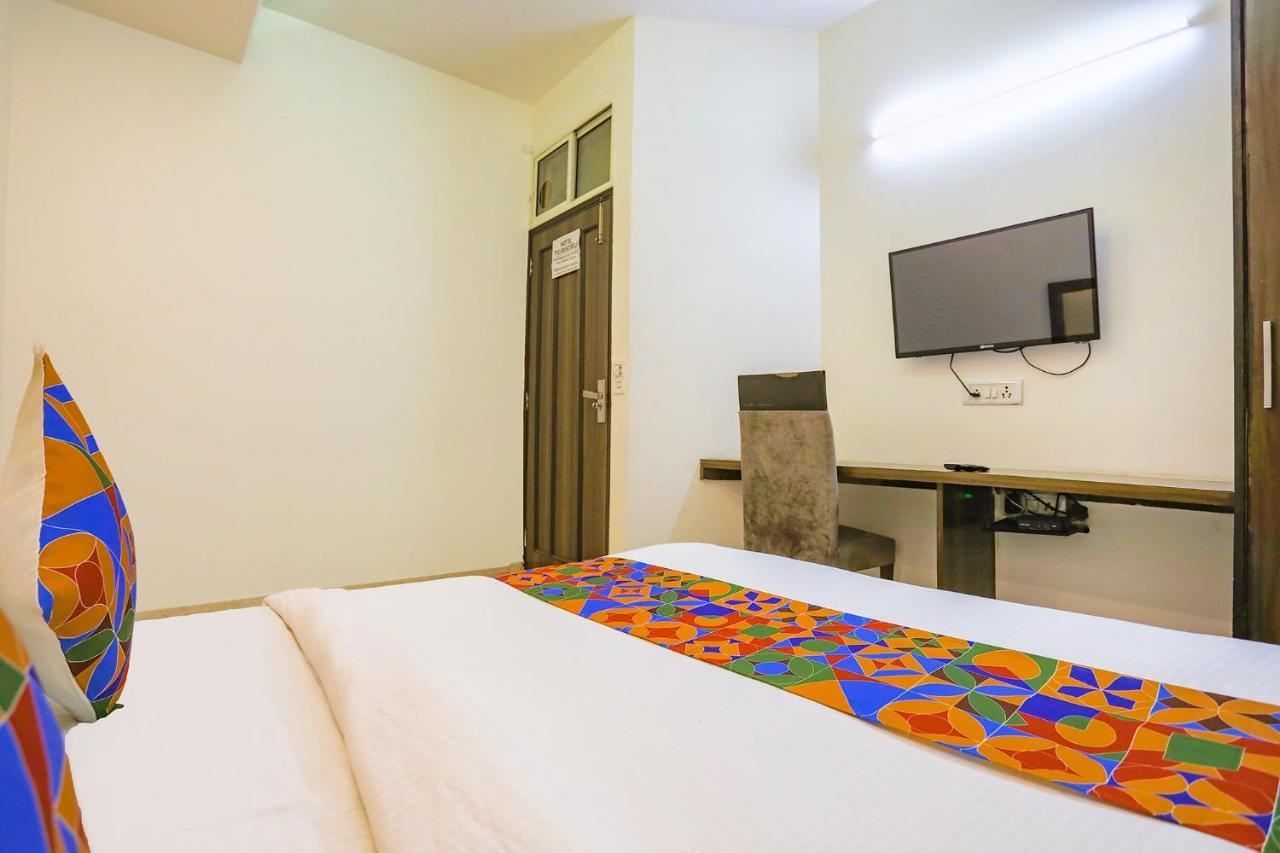 Fabhotel Jpm The Grand Bella - Nr Nehru Place Market New Delhi Buitenkant foto