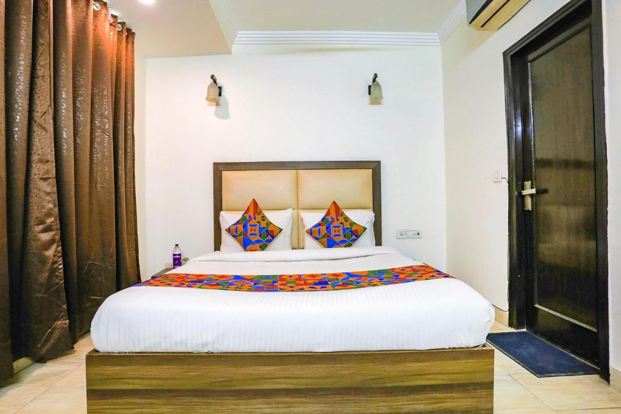 Fabhotel Jpm The Grand Bella - Nr Nehru Place Market New Delhi Buitenkant foto